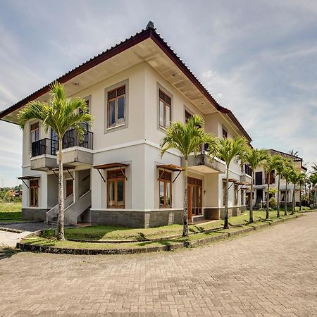 Oyo 3896 Villa Pesona Wisata Puncak 치안주르 외부 사진