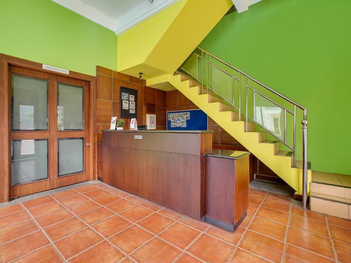 Oyo 3896 Villa Pesona Wisata Puncak 치안주르 외부 사진