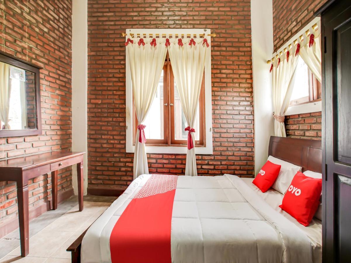 Oyo 3896 Villa Pesona Wisata Puncak 치안주르 외부 사진